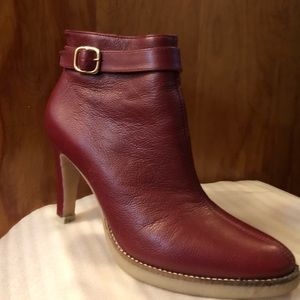 Red leather boots in good used condition worn couple times